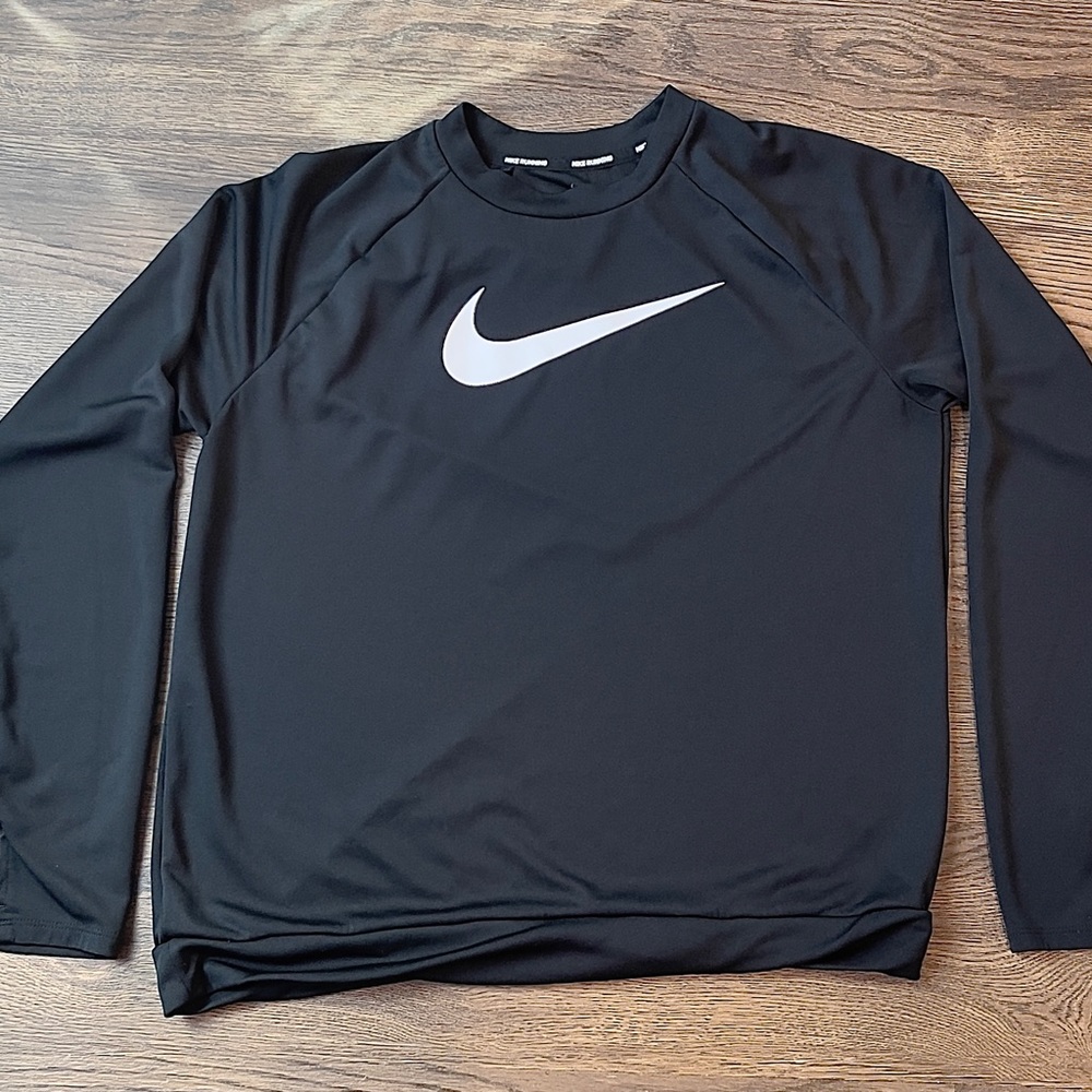WOMENS LONG SLEVE NIKE RUNNING SHIRT